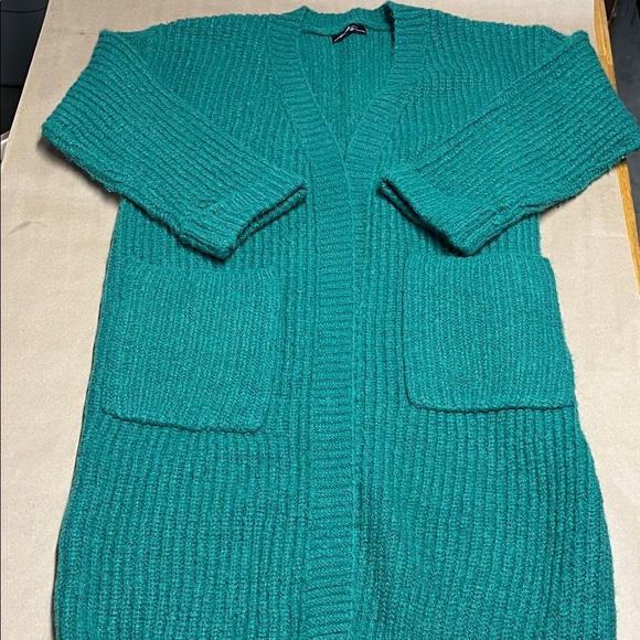 EUC On Twelfth Green Knit Cardigan with Pockets Medium - Picture 1 of 8
